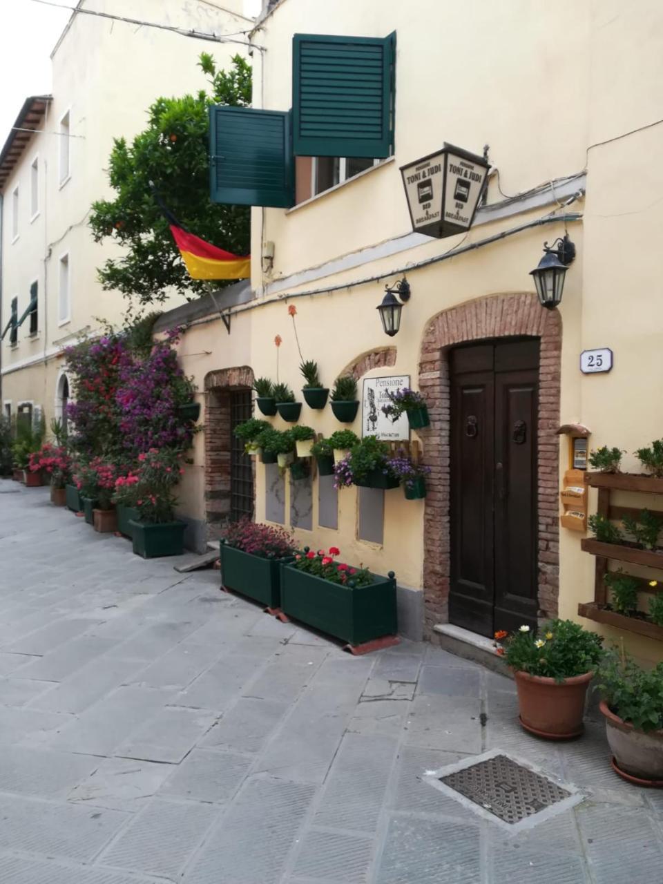 B&B Tony And Judy Orbetello Bagian luar foto
